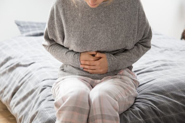 cómo saber si un dolor de estómago es peligroso