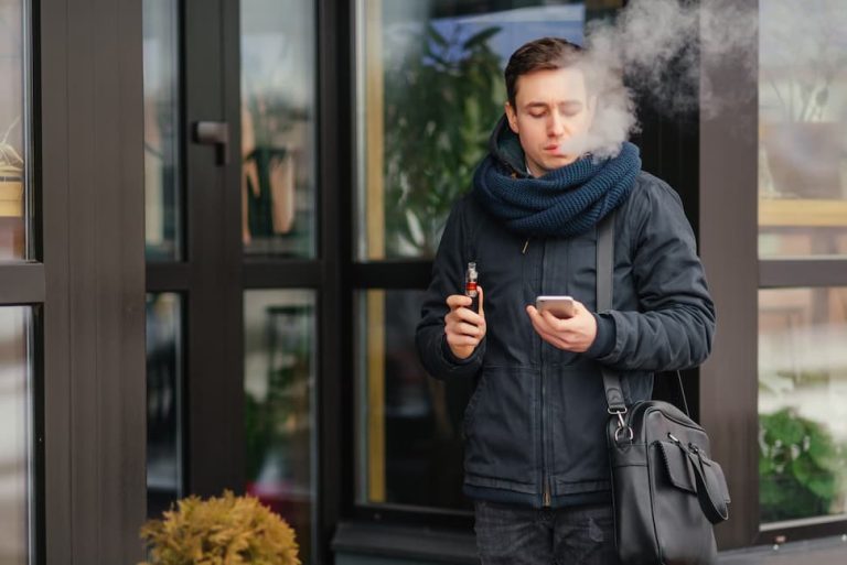 Vapeo vs. tabaco: qué dice la ciencia y por qué cada vez más fumadores están haciendo el cambio